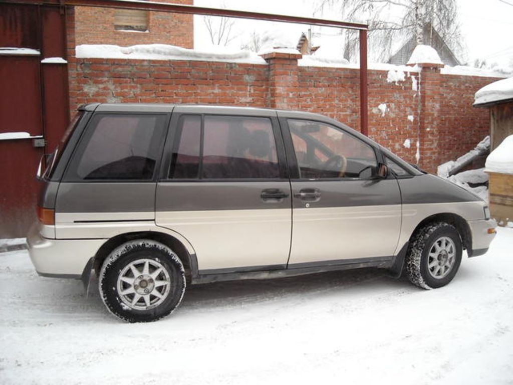 1991 Nissan Prairie