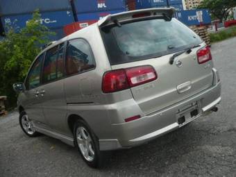 2003 Nissan Prairie Photos
