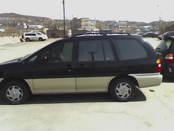 Nissan Prairie Joy