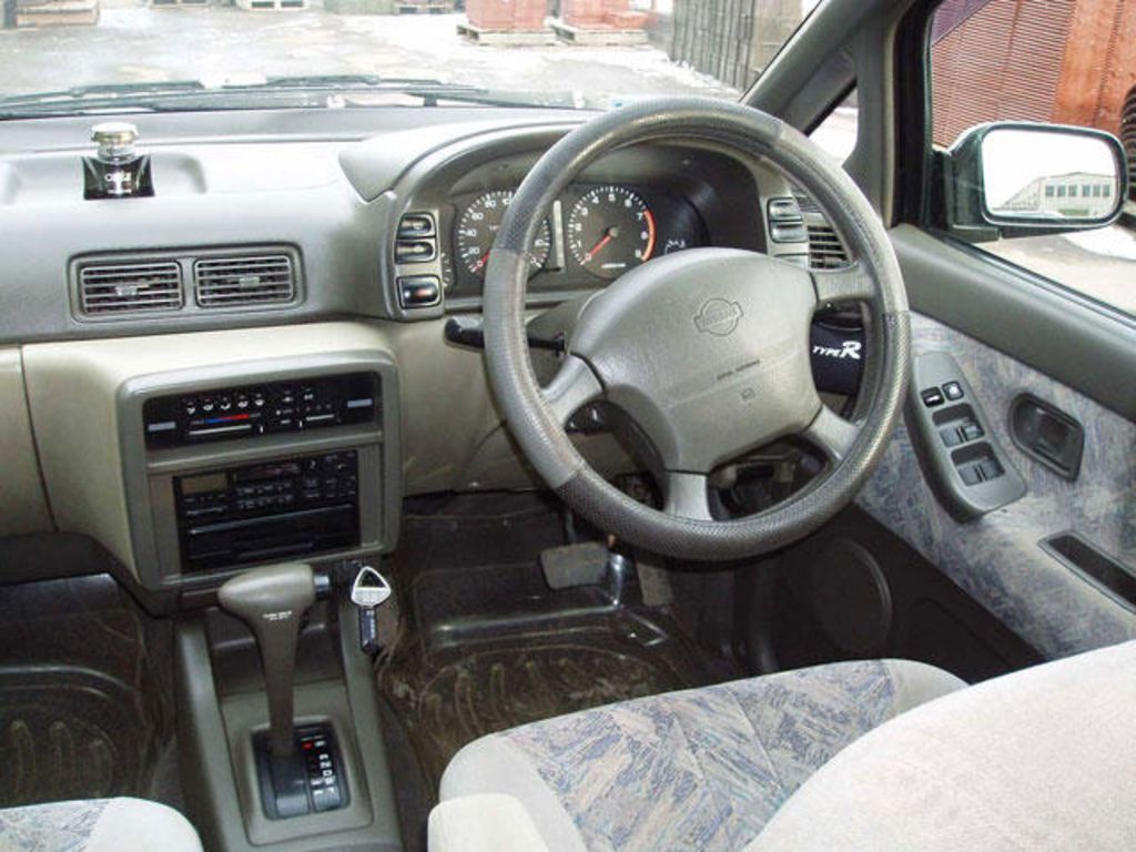 1996 Nissan Prairie Joy