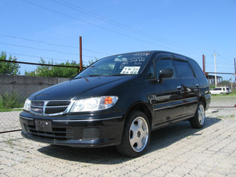 Nissan presage 1998