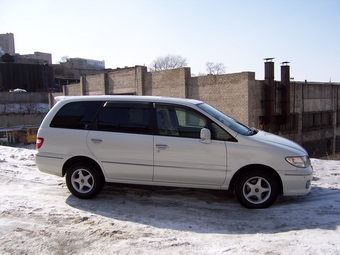 Nissan presage 1998