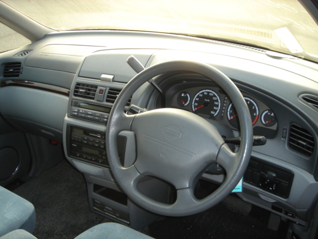 1998 Nissan Presage Pictures