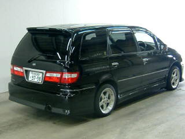 1998 Nissan Presage Pictures