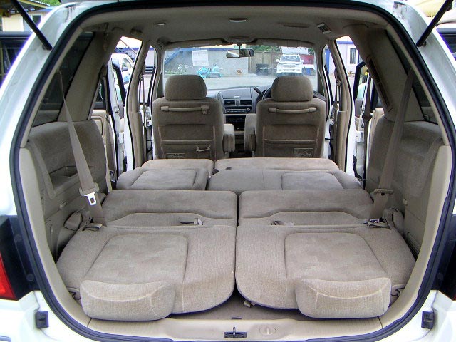 1998 Nissan Presage Photos