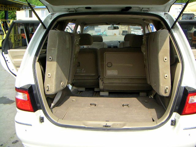 1998 Nissan Presage Pics