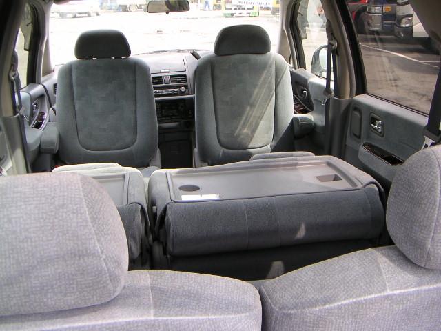 1998 Nissan Presage Pics