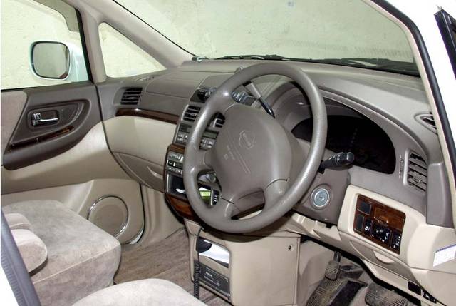 1999 Nissan Presage