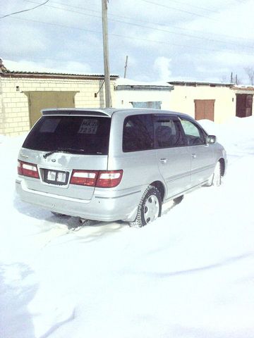 1999 Nissan Presage