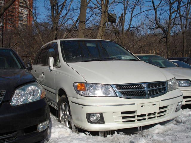 1999 Nissan Presage