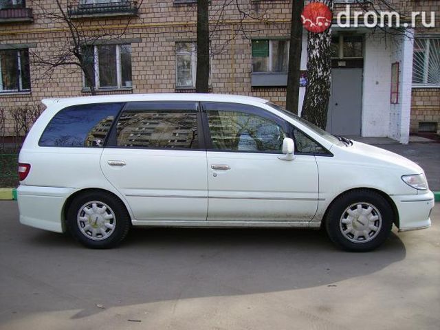 1999 Nissan Presage