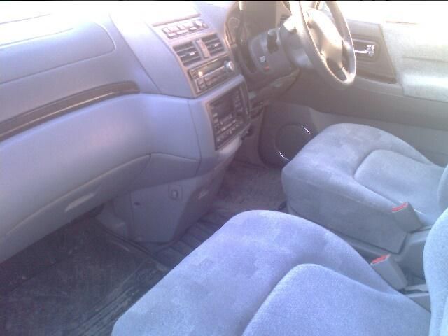 1999 Nissan Presage