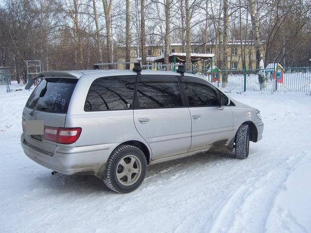 1999 Nissan Presage