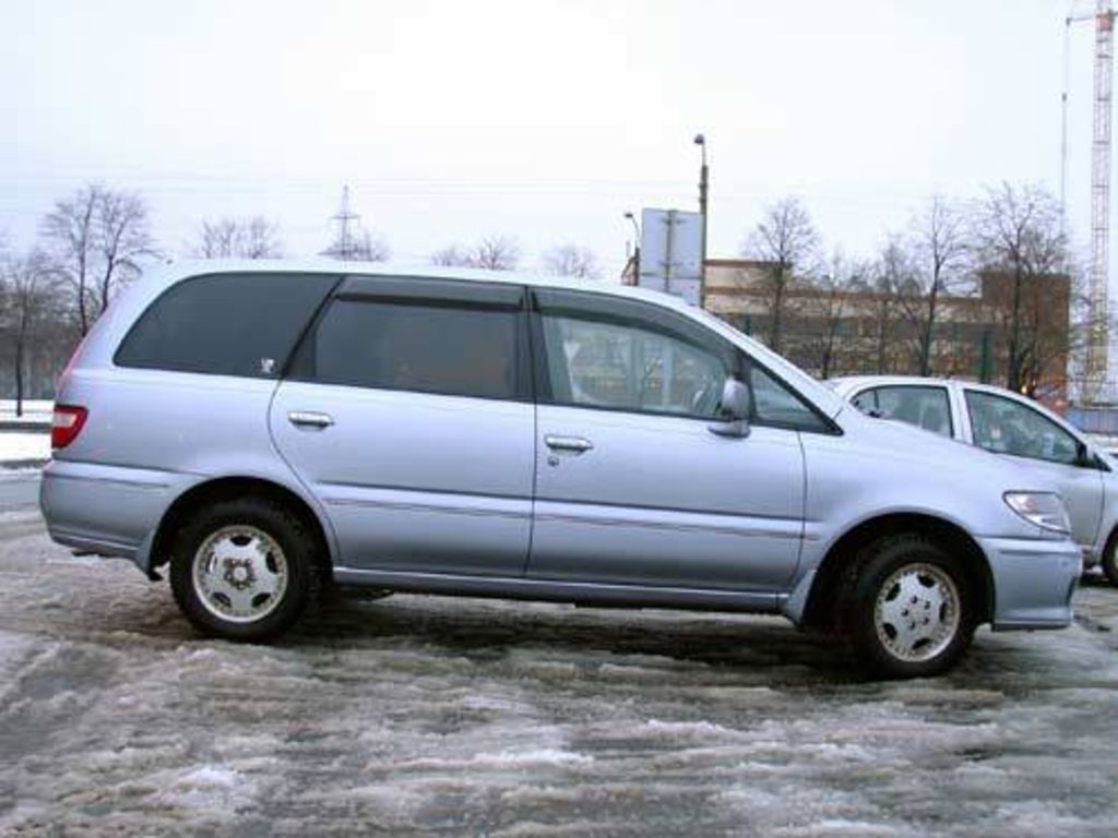 1999 Nissan Presage