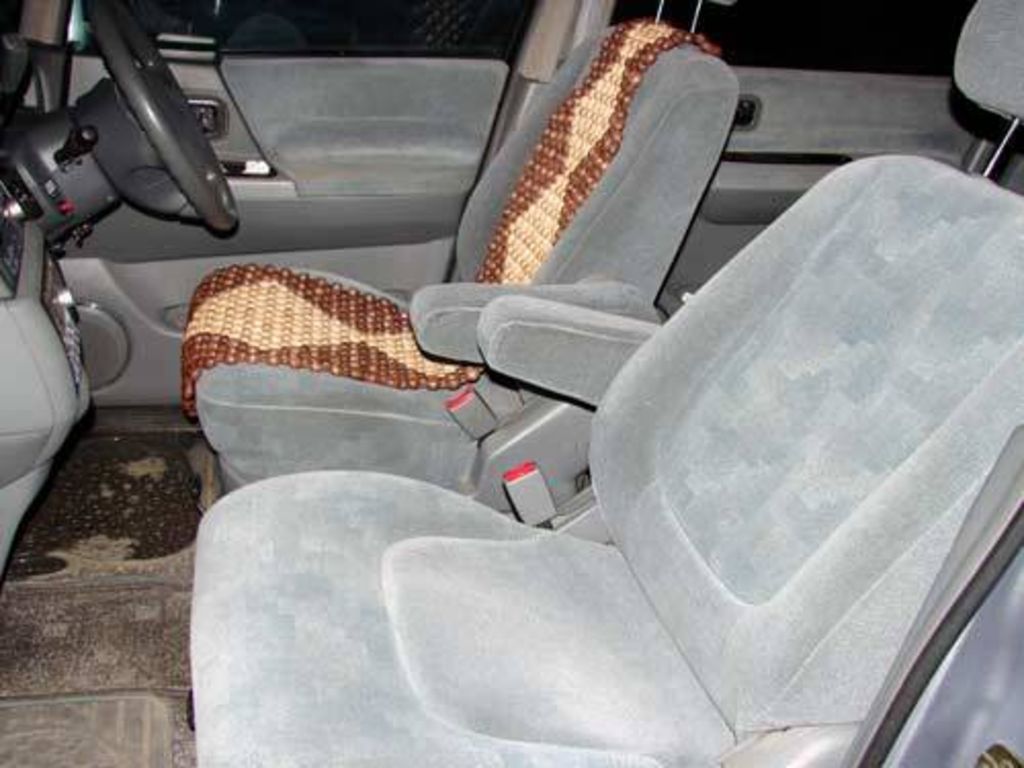 1999 Nissan Presage