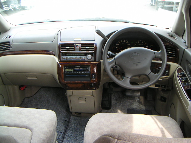 1999 Nissan Presage Photos
