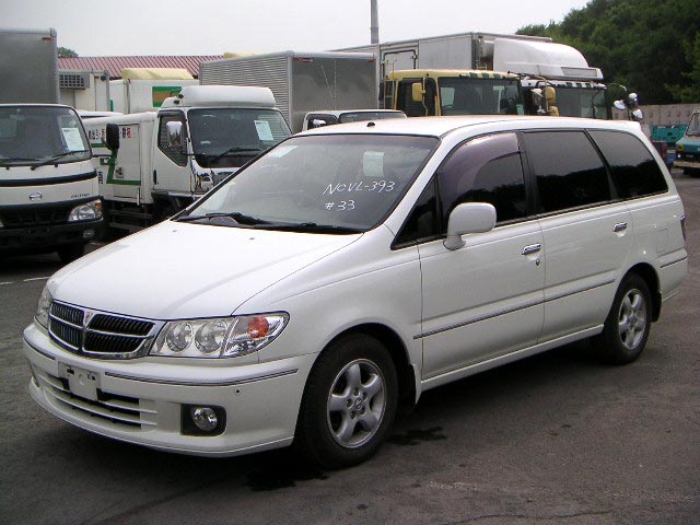 1999 Nissan Presage Photos