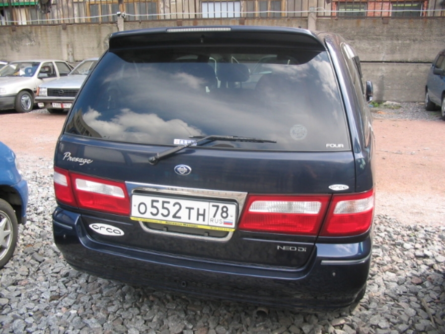 1999 Nissan Presage Photos