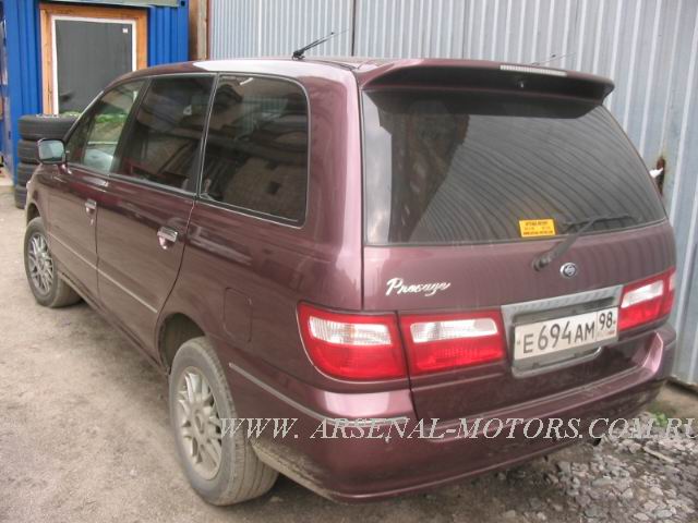 1999 Nissan Presage Photos