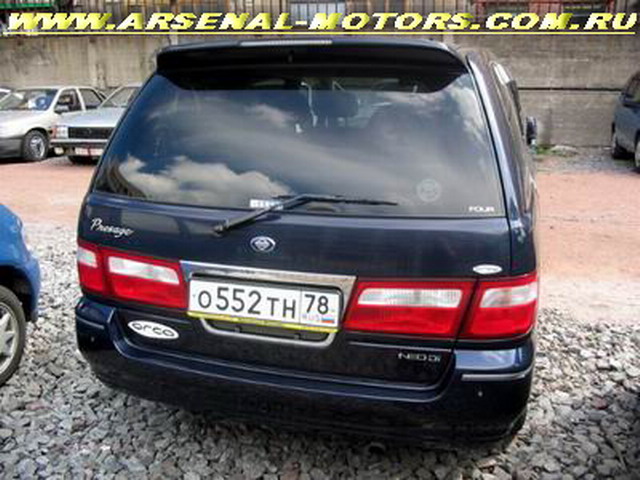 1999 Nissan Presage Pictures