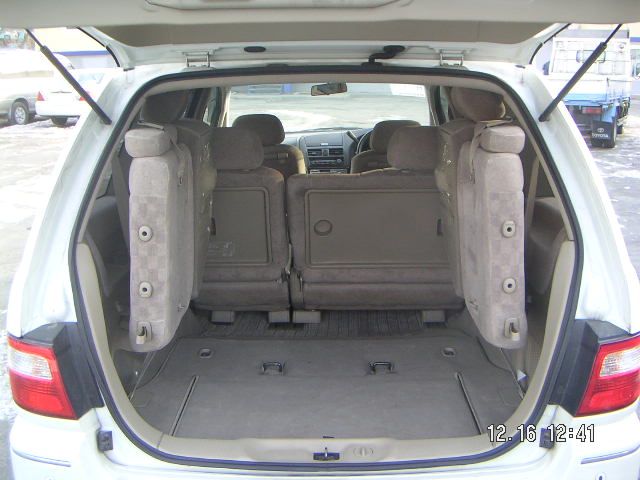 1999 Nissan Presage Photos