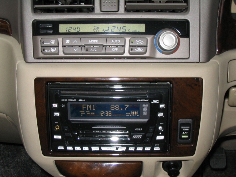 1999 Nissan Presage Pictures
