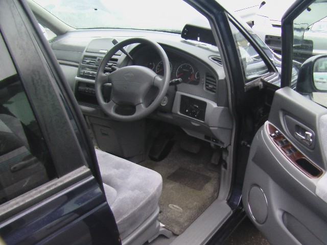 1999 Nissan Presage Images