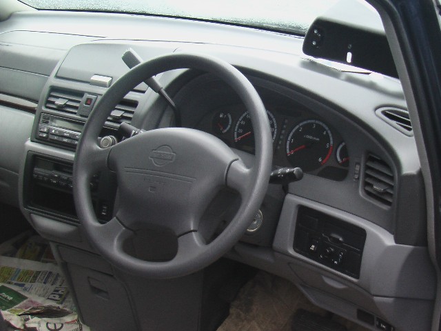 1999 Nissan Presage Photos