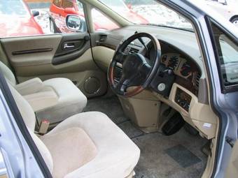 1999 Nissan Presage Pictures