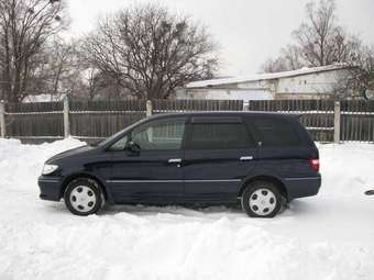 1999 Nissan Presage Photos