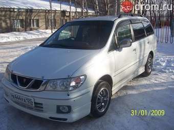 1999 Nissan Presage Photos