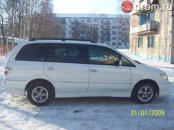 1999 Nissan Presage Photos