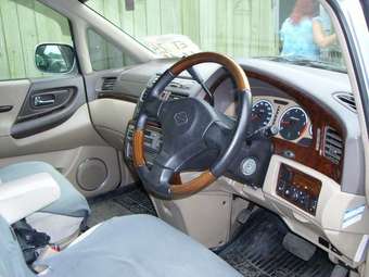1999 Nissan Presage Photos