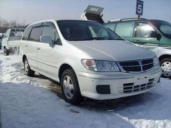 1999 Nissan Presage Pictures