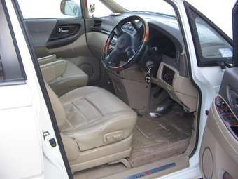 1999 Nissan Presage Pictures