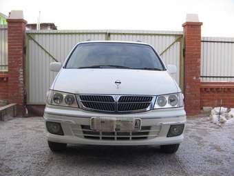 1999 Nissan Presage Pics