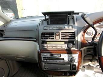 1999 Nissan Presage Pictures