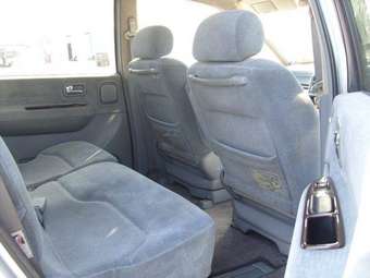 1999 Nissan Presage Pics