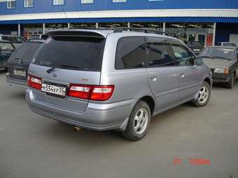 1999 Nissan Presage Pictures