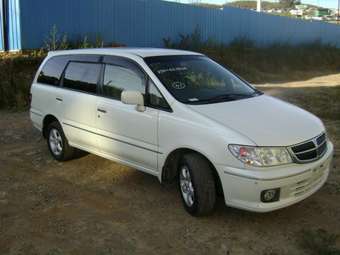 1999 Nissan Presage Photos