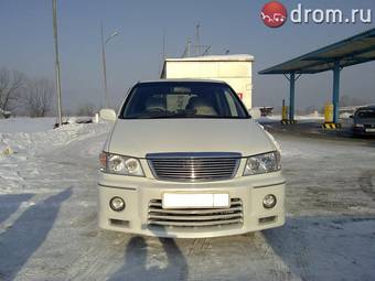 1999 Nissan Presage Images