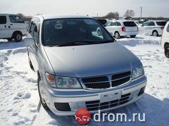 1999 Nissan Presage Photos