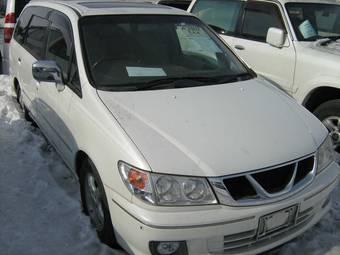 1999 Nissan Presage Images