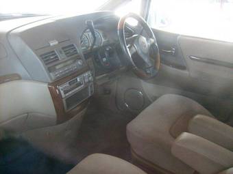 1999 Nissan Presage Photos