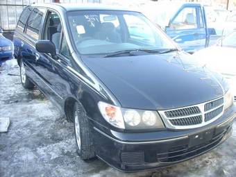 1999 Nissan Presage Photos