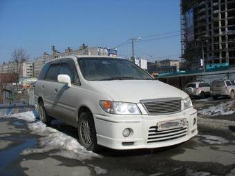 1999 Nissan Presage Pictures