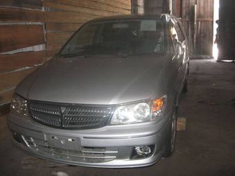 1999 Nissan Presage Pics