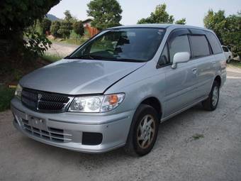 1999 Nissan Presage Photos