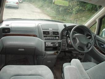 1999 Nissan Presage Photos