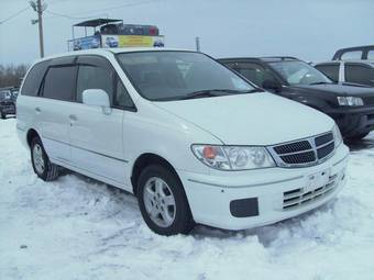 1999 Nissan Presage Photos